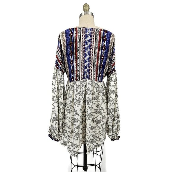 NWOT Sunday in Brooklyn Sweetbrier Tunic Womens L Rayon Floral Long Sleeve - Picture 3 of 5